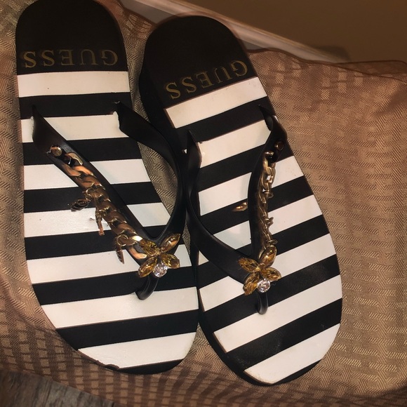 flip flops - Picture 2 of 4